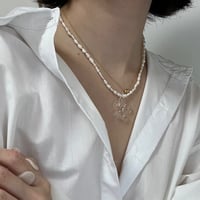 glass & pearl necklace_ hibi me