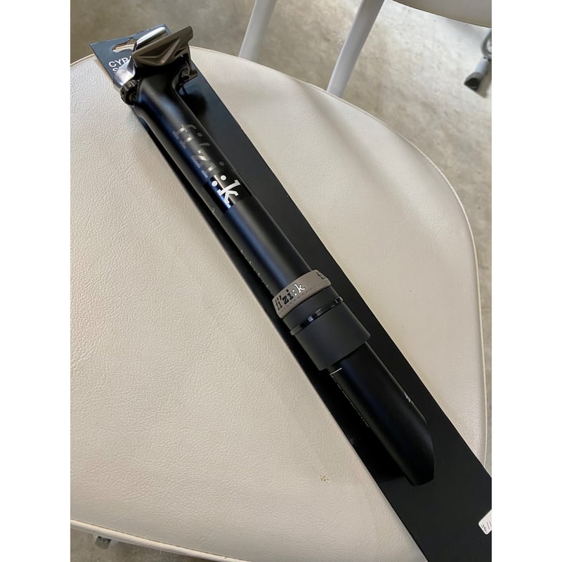 fi'zi:k ( フィジーク ) CYRANO R3 アルミ シートポスト 31.6×330