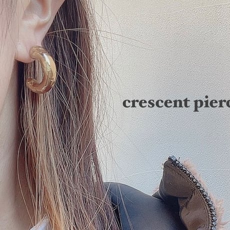 Crescent Moon pierce / earring