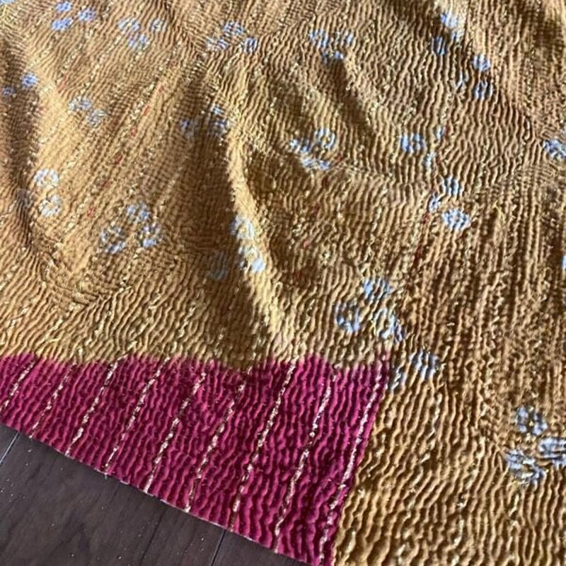 未使用イエロー花柄カンタキルト インド製「カンタキルト」クッションカバー◇トロピカル