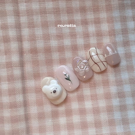 𝒩𝑜.81