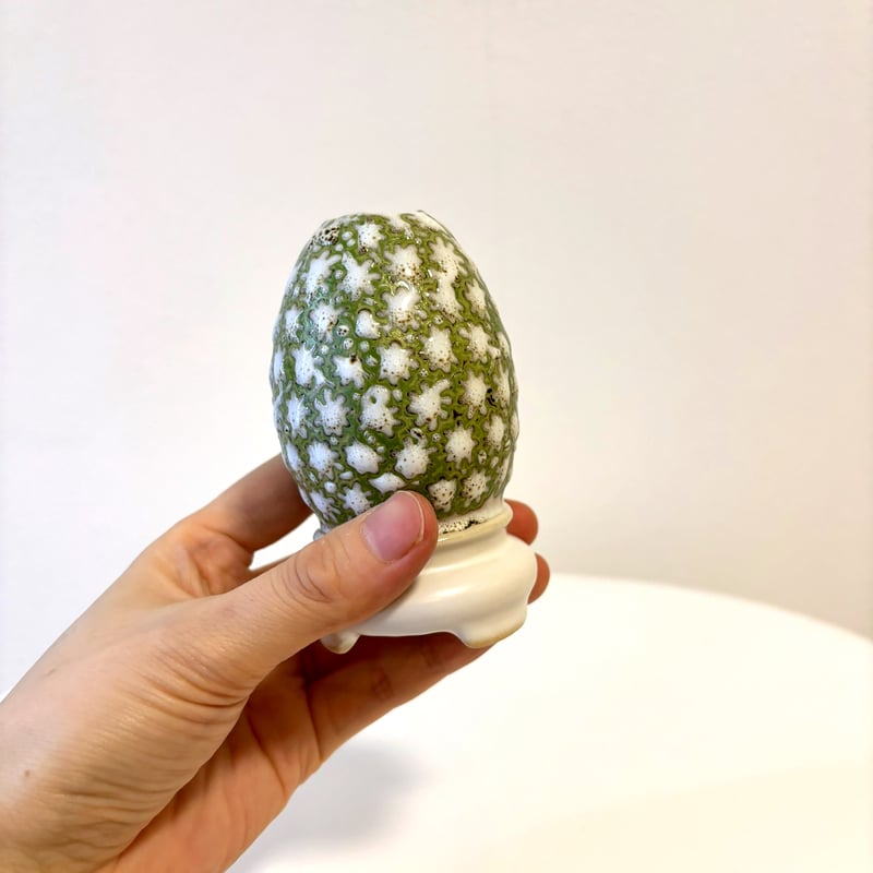 Despots】 EGG-on-shell VASE | HANADEMOKAZAROW