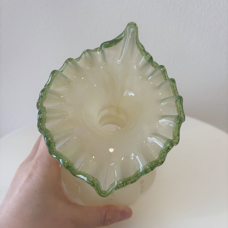 うにょうにょフリルvase | HANADEMOKAZAROW