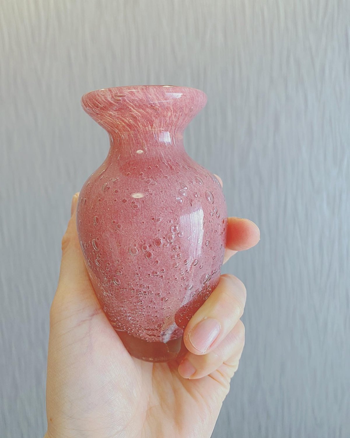 手吹きガラスフラワーベース（ピンク） | HANADEMOKAZAROW