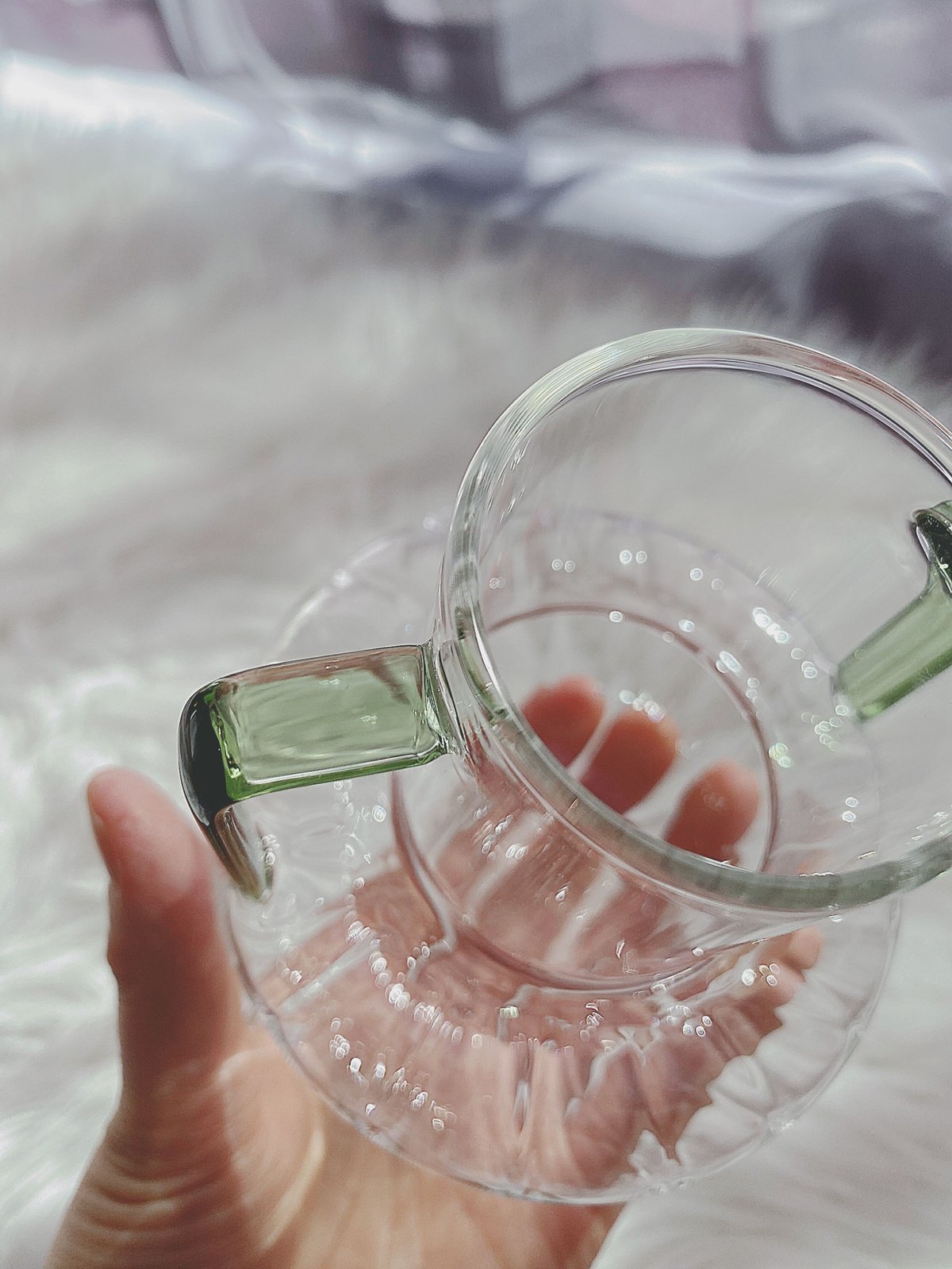 ハンドル付きフラワーべース | HANADEMOKAZAROW