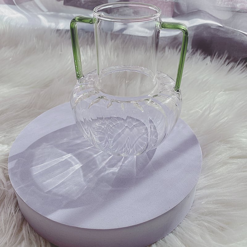 ハンドル付きフラワーべース | HANADEMOKAZAROW