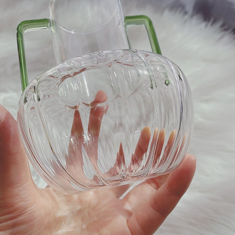 ハンドル付きガラスフラワーベース ハンドル付きフラワーべース | HANADEMOKAZAROW