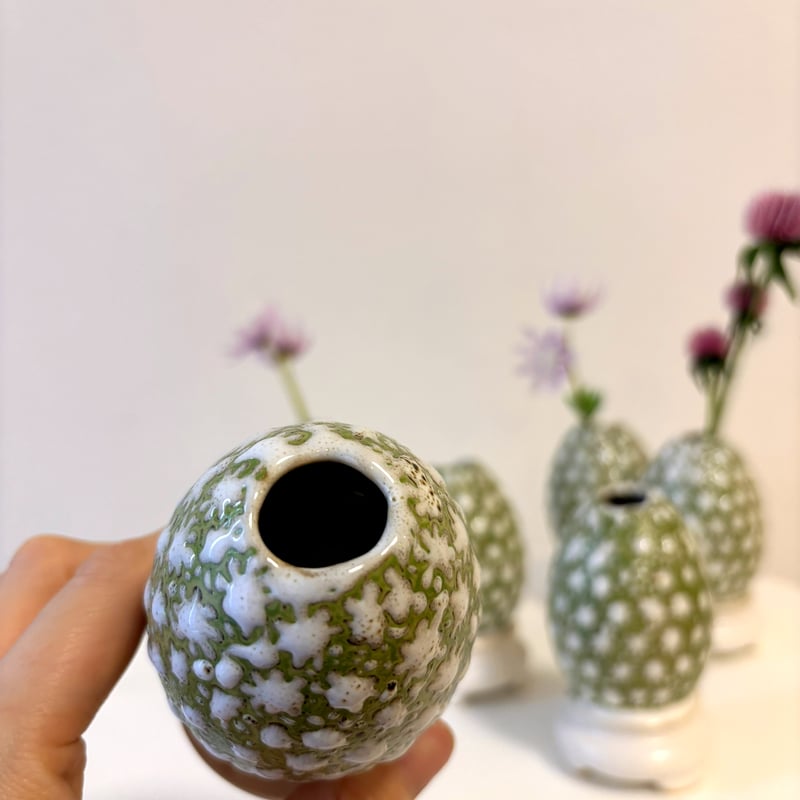 Despots】 EGG-on-shell VASE | HANADEMOKAZAROW