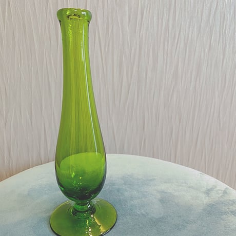 90's vintage flower vase