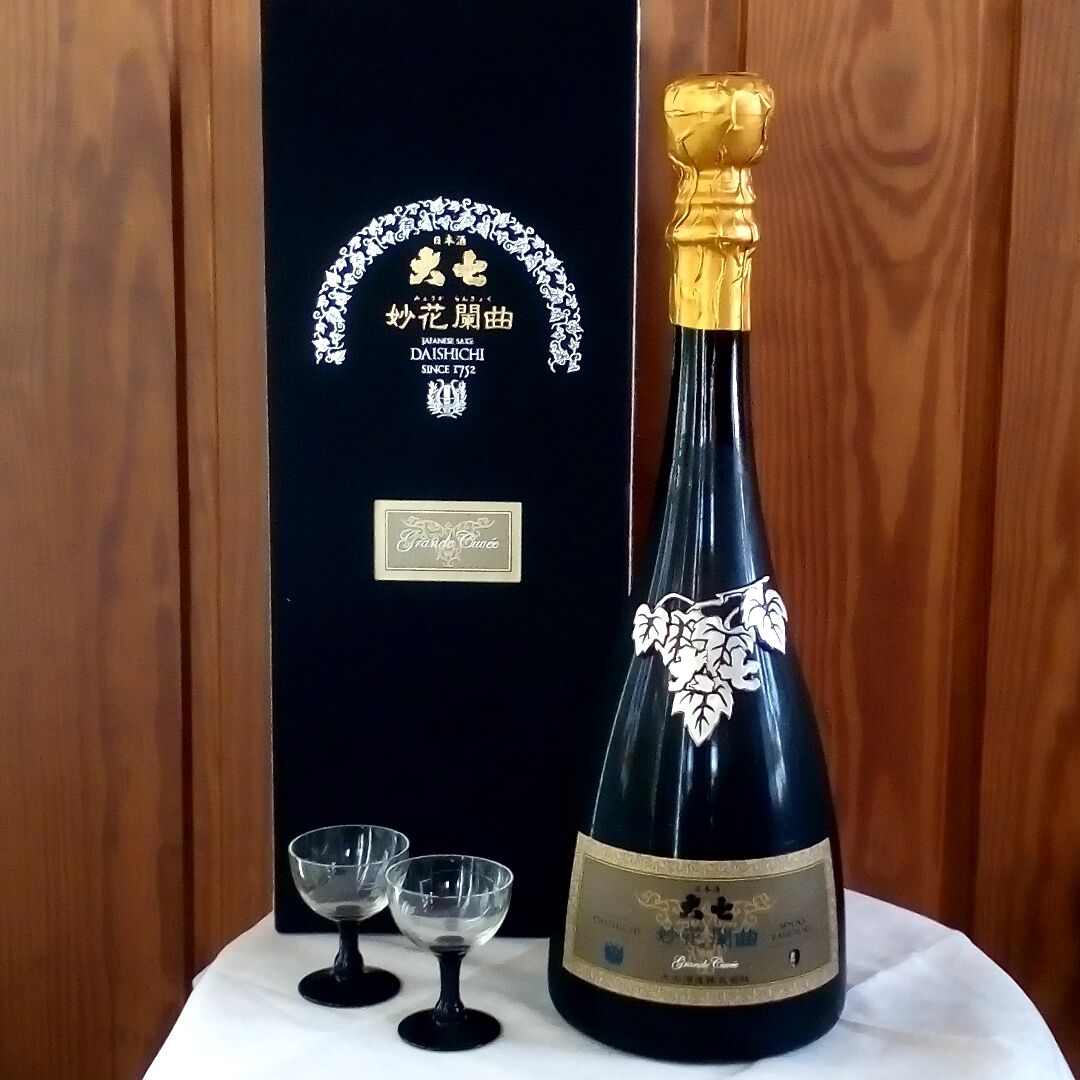 生酛造り純米大吟醸・雫原酒「妙花闌曲グランド・キュヴェ 生酛造り純米大吟醸・雫原酒「妙花闌曲グランド・キュヴェ