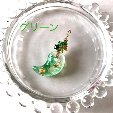 勾玉オルゴナイト・ティアラシリーズ