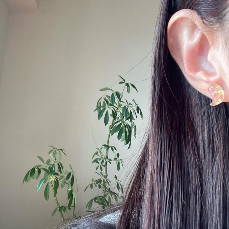 suuna★ カラフルなデザインのオルゴナイトピアス オルゴナイト勾玉のピアス | diyasanga オンラインストア