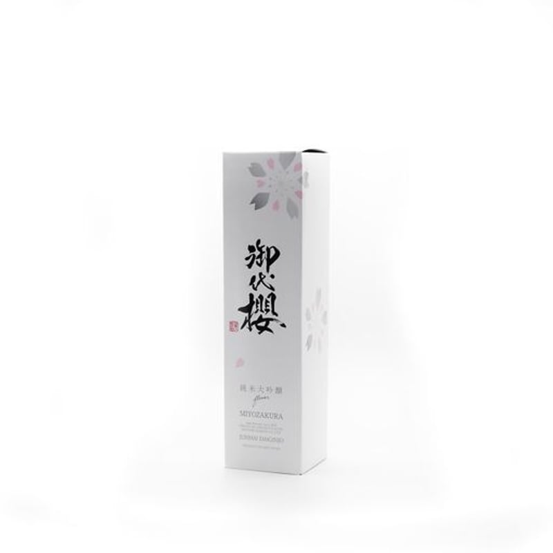 御代櫻 純米大吟醸 flower 720ml | 御代桜醸造オンラインショップ