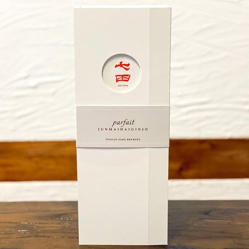 七田 純米大吟醸 parfait(パルフェ) 720ml | 酒舗 彩-SAI 七田 純米大吟醸 parfait(パルフェ) 720ml | 酒舗 彩-SAI