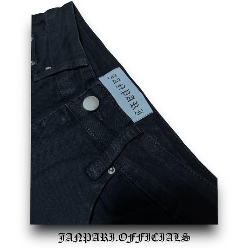 ジャンパリ ラインストーンジーンズ