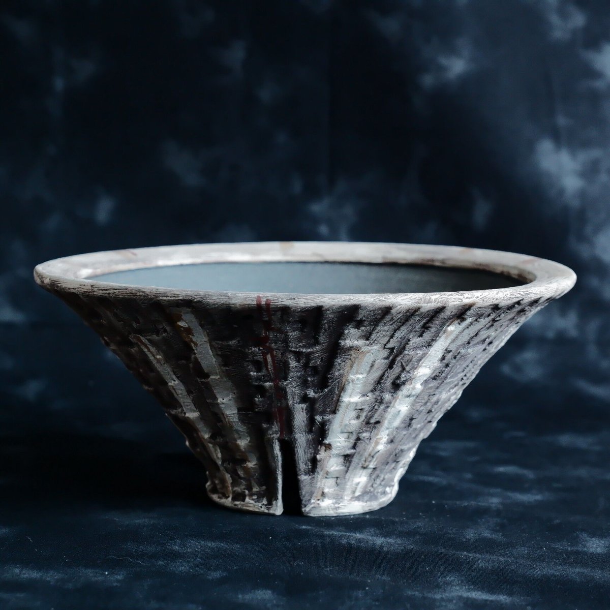 大鉢》沼野秀章 作品【 刻ム音 - shallow - 】6号 笠間焼 植木鉢 ［ No