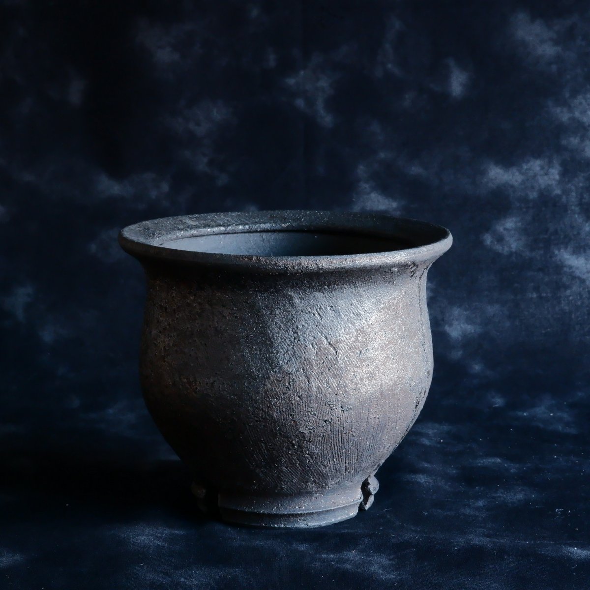 沼野秀章 作品【 black wrap 】3.5号 笠間焼 植木鉢 ［ No.23］ | 陶賊