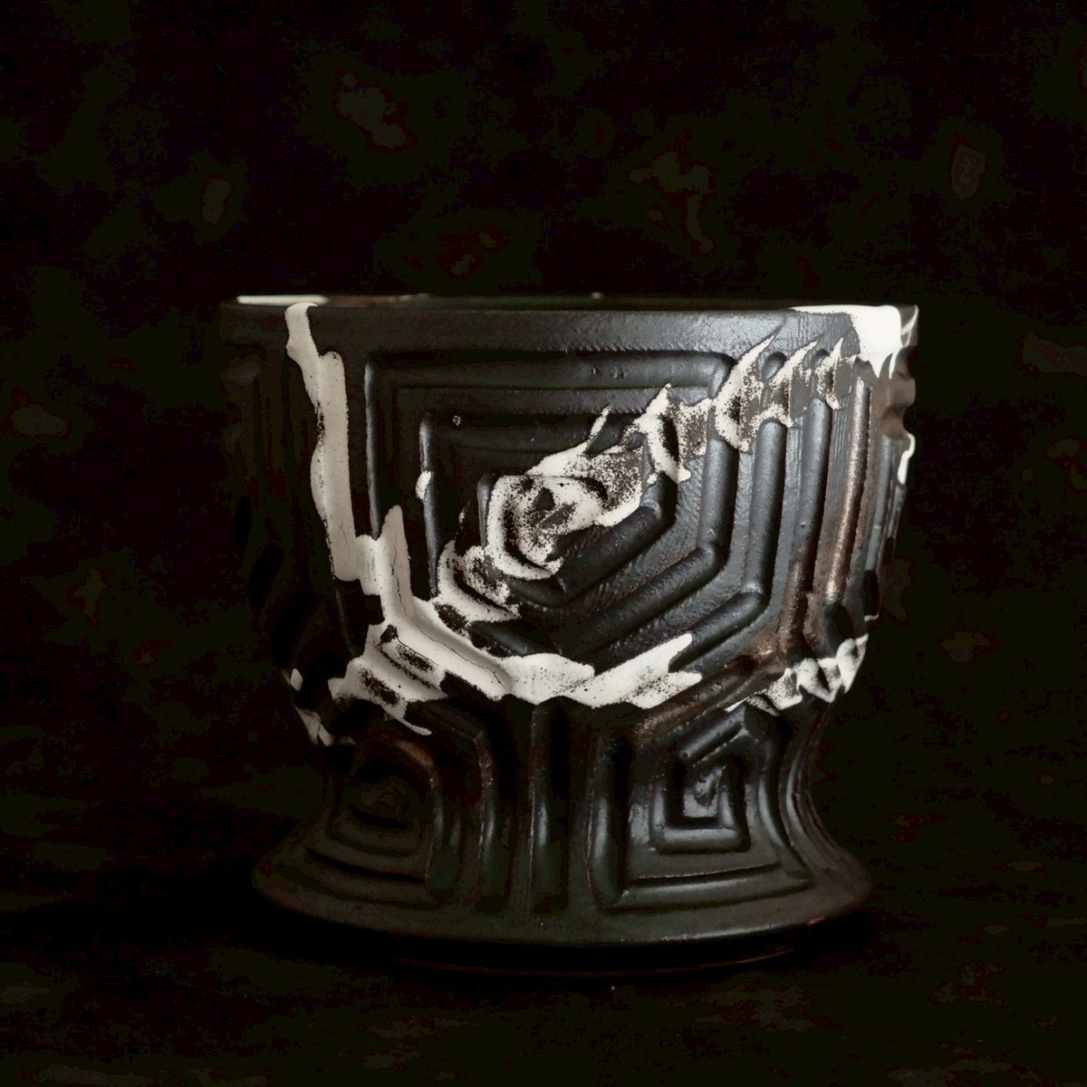 根本峻吾 作品 S.N POT type.round【 鐡 / 堕天 】4号 笠間焼 植木鉢