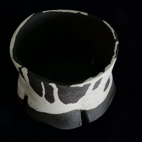 沼野秀章 作品【 黒二白 】φ11.5cm 笠間焼 植木鉢 ［ No.121］