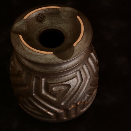 《size S》根本峻吾 作品【 S.N.POT type. round 「 鐡 - kurogane - 」3号 】笠間焼 植木鉢 [No.1]