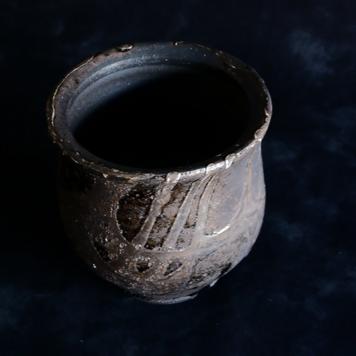 沼野秀章 作品【 Black Wrap 】2.5号 笠間焼 植木鉢 ［ No.01］ | 陶賊
