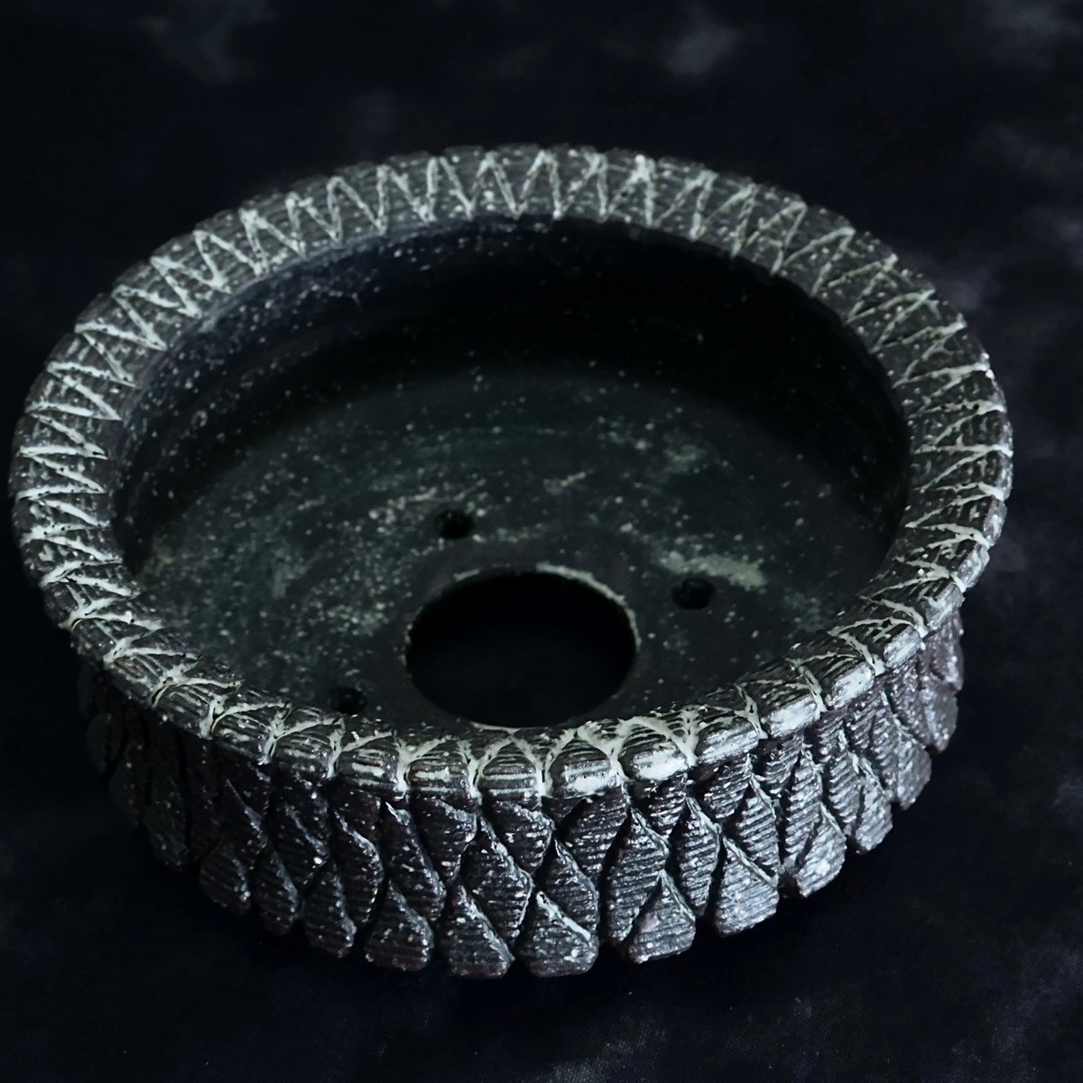 沖誠 作品【 Bark - 炭化 - / shallow / 3号 φ9 】笠間焼 植木鉢