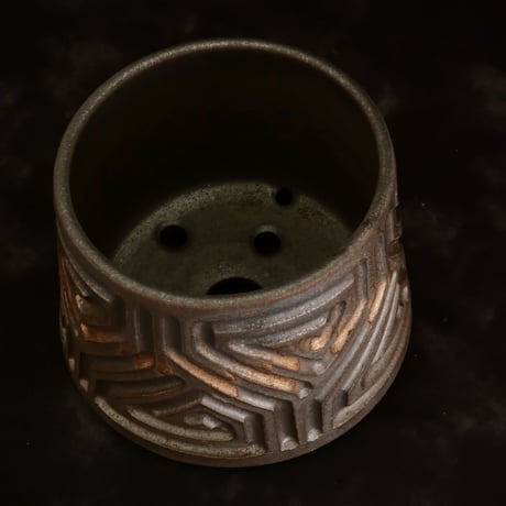 《size M》根本峻吾 作品【 S.N.POT type. normal 「 鐡 - kurogane - 」4号 】笠間焼 植木鉢 [No.7]