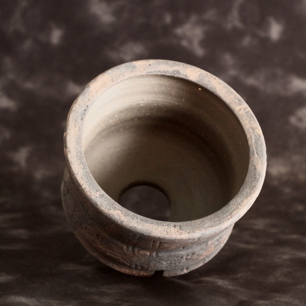 沼野秀章 作品 【 black wrap 】 3.5号 笠間焼 植木鉢 ［ No.4 ］ |