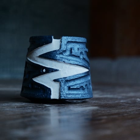 《size XS》根本峻吾 作品【 S.N.POT type. normal 「 雷電 」2号 】笠間焼 植木鉢［R-2］