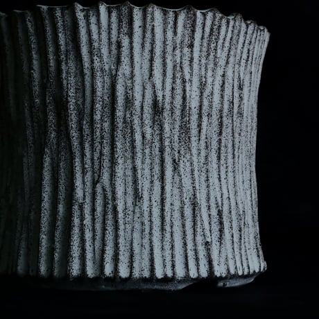 《size L》根本峻吾 作品【  S.N POT type.slim「 月光ノ爪牙」5号 】笠間焼 植木鉢 [No.93]