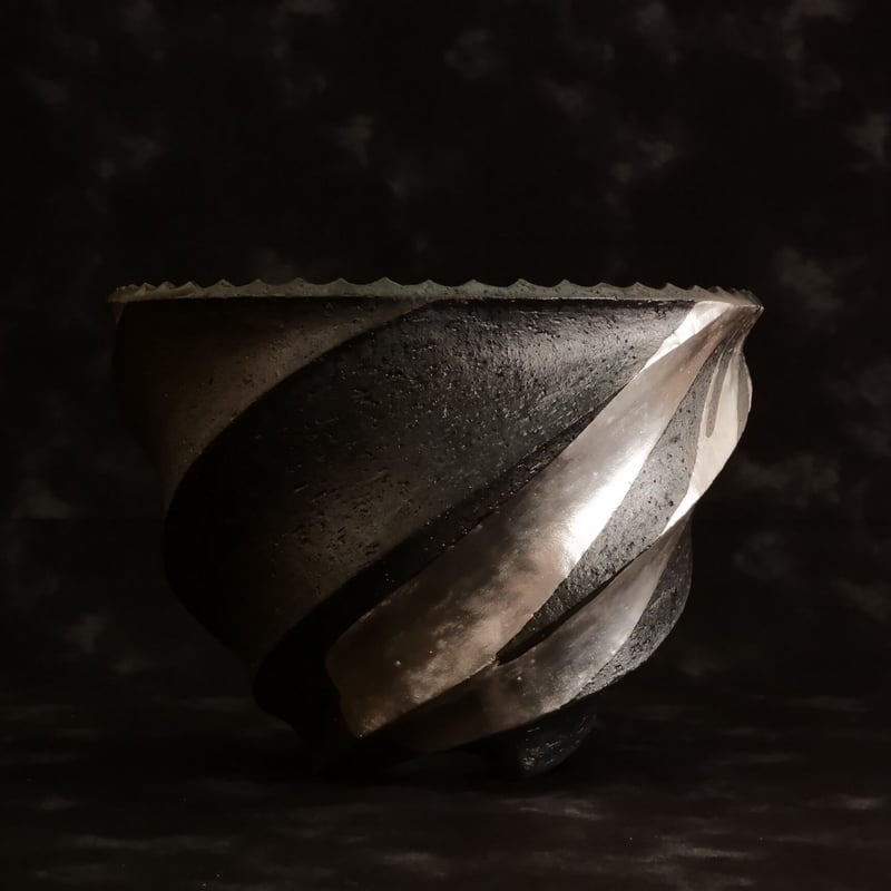 沖誠　陶器鉢 シリンダー　ツイスト　スパイラル シリンダー　pot 　植木鉢 沖誠 陶器鉢 シリンダー ツイスト スパイラル シリンダー pot 植木鉢