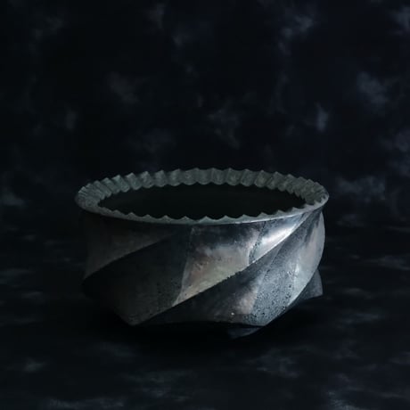 沖誠 作品【 Spiral - 燻銀彩 - / シャロー型  / 4号 】笠間焼 浅鉢  【No.38】