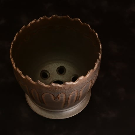 《size L》根本峻吾 作品【 S.N.POT type. round 「 黒焔 - kokuen - 」5号 】笠間焼 植木鉢 [No.6]