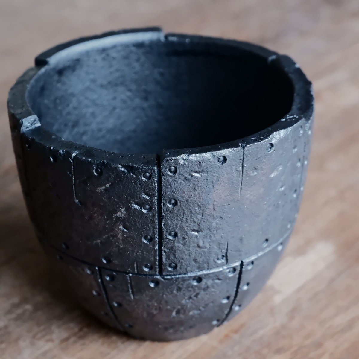 沖誠　植木鉢　燻銀彩　3号　リベット　作家鉢　塊根　アガベ　サボテン 沖誠 植木鉢 燻銀彩 3号 リベット 作家鉢 塊根 アガベ サボテン 植木鉢