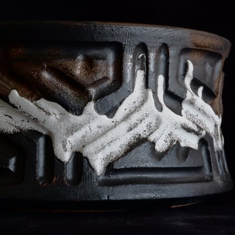 《size L》根本峻吾 作品【 S.N POT type.low「鐵 -堕天黒- 」5号 】笠間焼 植木鉢 [No.09]