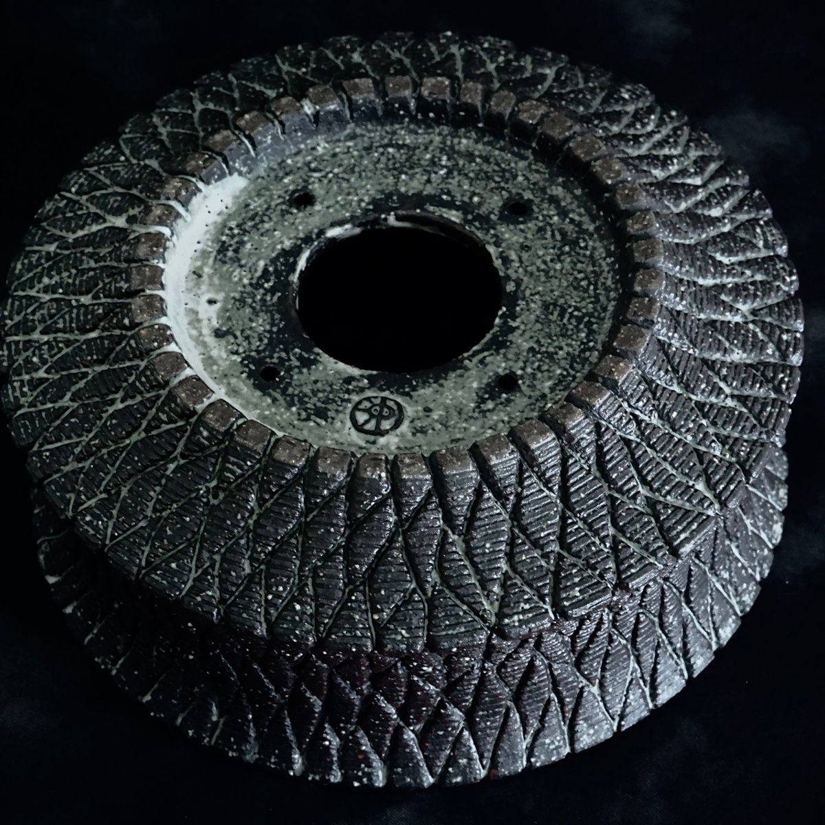 グラキリス 現地球 鉢付き 沖誠 作 笠間焼 グラキリス 現地球 鉢付き 沖誠 作 笠間焼 fit=scale-down,w=1200