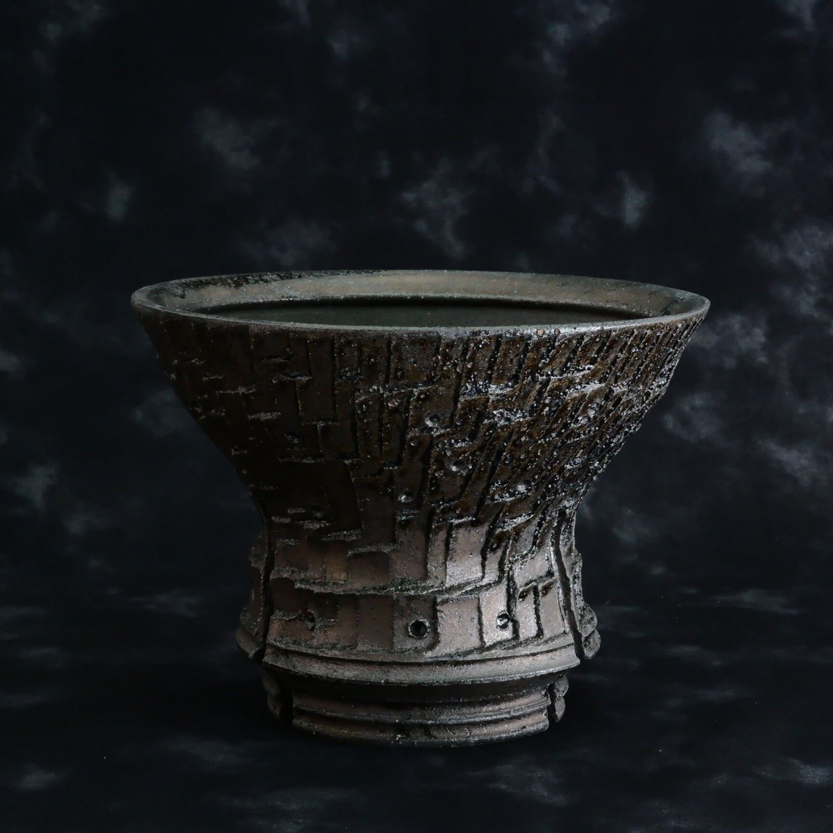 沼野秀章 作品【 Black Wrap 】5号 笠間焼 植木鉢 ［ No.138］ | 陶賊