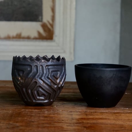 根本峻吾 作品【 【 S.N.POT  type round「 鐡 - crown - 」3号  】笠間焼 植木鉢