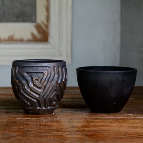 根本峻吾 作品【 S.N.POT  type round「 鐡 - horizon - 」 3号 】笠間焼 植木鉢
