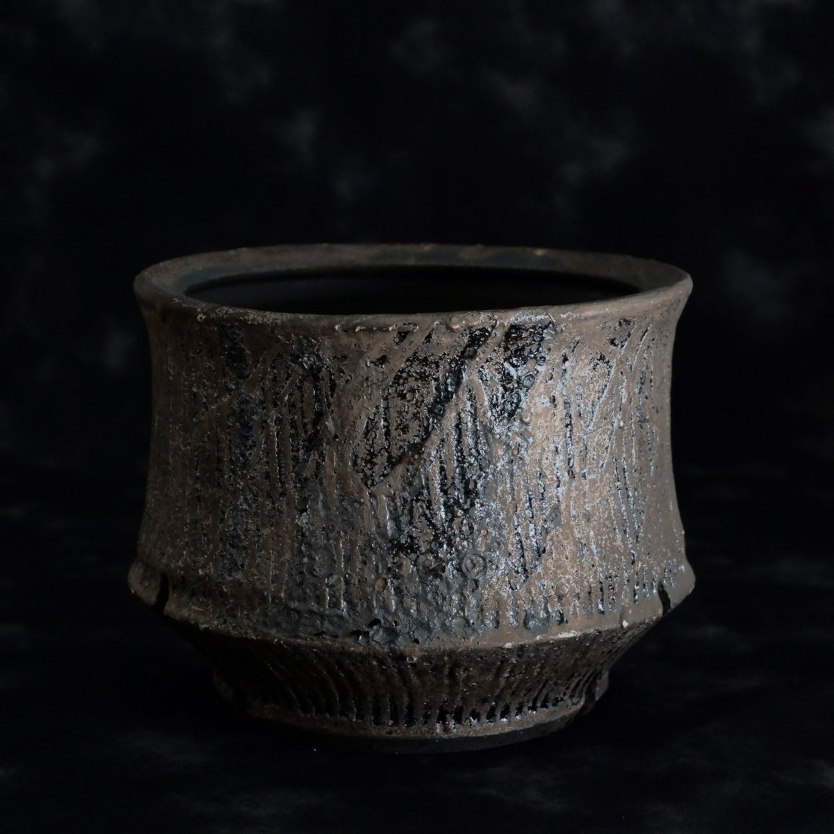 沼野 秀章 \"Black Wrap\"　陶器鉢 沼野秀章 作品 【 black wrap 】 4号 笠間焼 植木鉢 ［ No.93