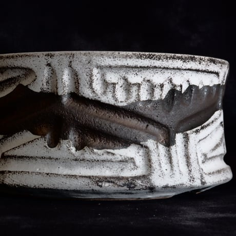 《size M》根本峻吾 作品【 S.N POT type.low「鐵 -堕天白- 」4号 】笠間焼 植木鉢 [No.06]