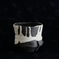 沼野秀章 作品【 黒二白 】φ11.5cm 笠間焼 植木鉢 ［ No.121］