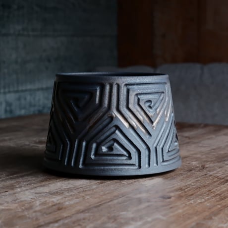 《size L》根本峻吾 作品【 S.N.POT type. normal 「 鐡 - kurogane - 」5号 】笠間焼 植木鉢