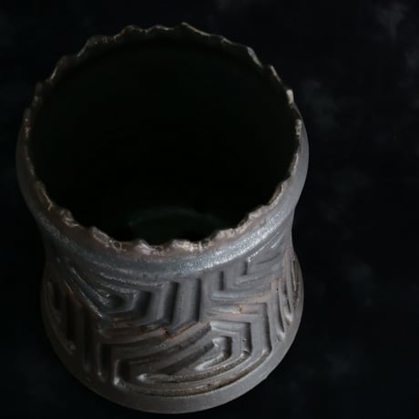 《size M》根本峻吾 作品【  S.N POT type.tall「 鐡 - 黑焰 - 」4号 】笠間焼 植木鉢 [No.141]