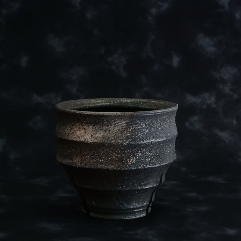 沼野秀章 作品【 Black Wrap 】3.5号 笠間焼 植木鉢 ［ No.132］ | 陶