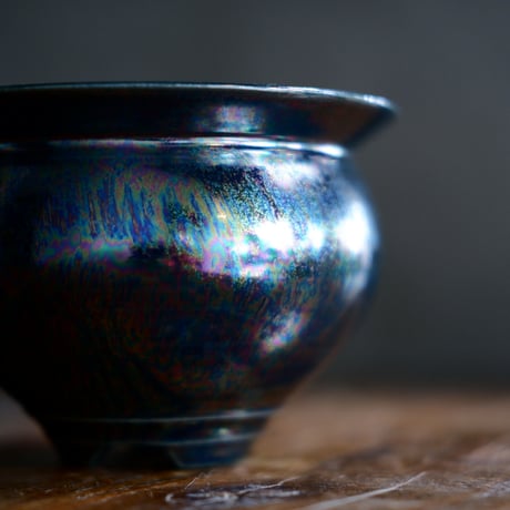 坂本新 作品【 LUSTER OVERGLAZE  - 黒虹彩 -   black opal  】 笠間焼 植木鉢