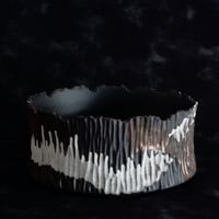 《size XL》根本峻吾 作品【 S.N POT type.low「爪牙 -堕天黒- 」6号 】笠間焼 植木鉢 [No.190]