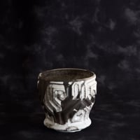《size S》根本峻吾 作品【 S.N POT type.round「鐵 -堕天白- 」3号 】笠間焼 植木鉢 [No.01]