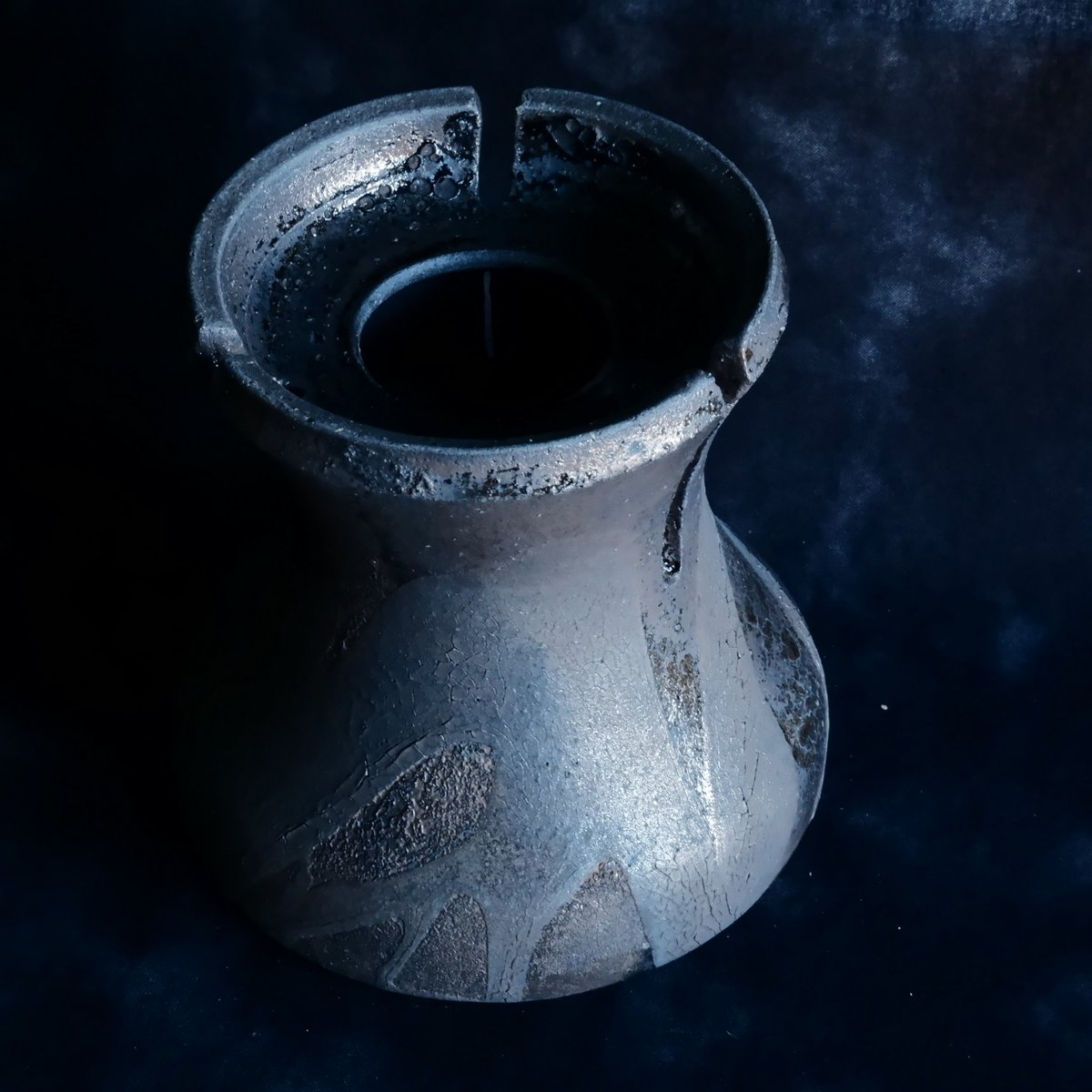 沼野秀章 作品【 black wrap 】4号 笠間焼 植木鉢 ［ No.26］ | 陶賊 -