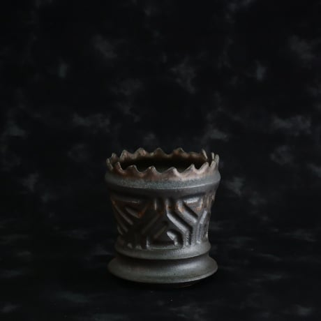 《size S》根本峻吾 作品【  S.N POT type.slim「 鐡 - 黑焰 - 」3号 】笠間焼 植木鉢 [No.139]
